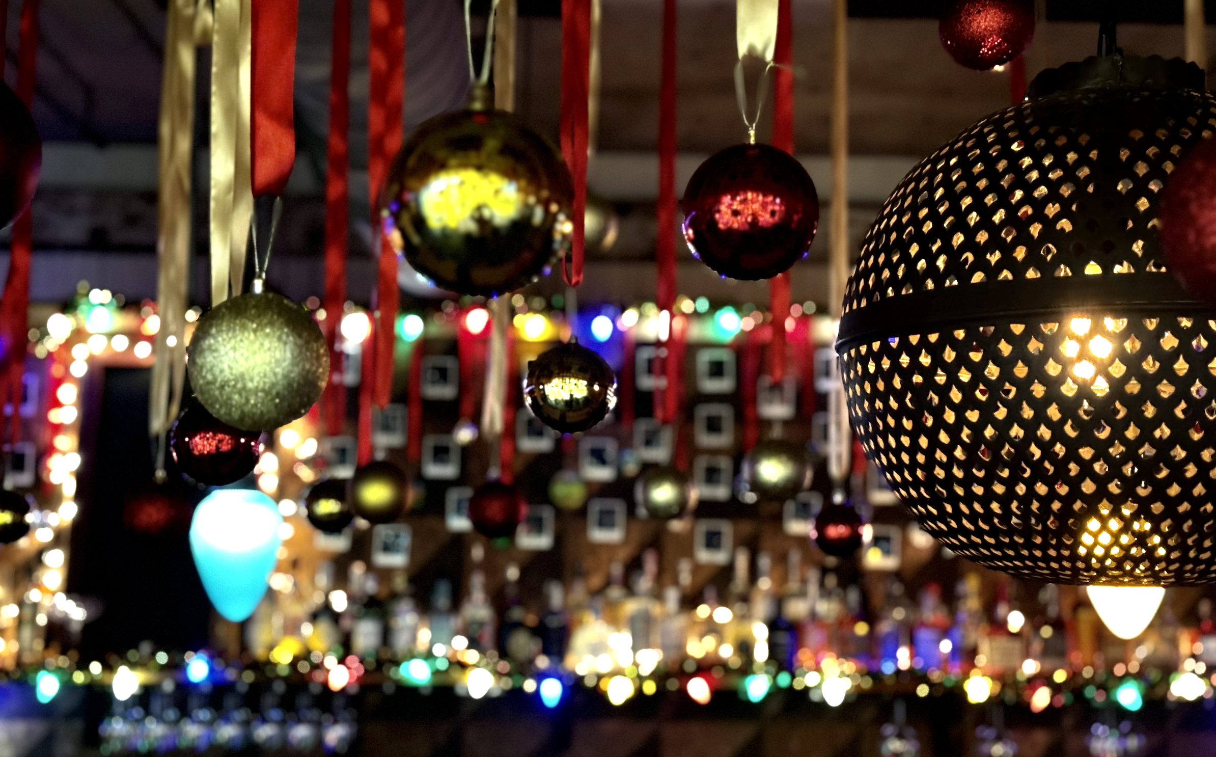 SANTA'S DETOUR — PURPLE CAFÉ & WINE BAR